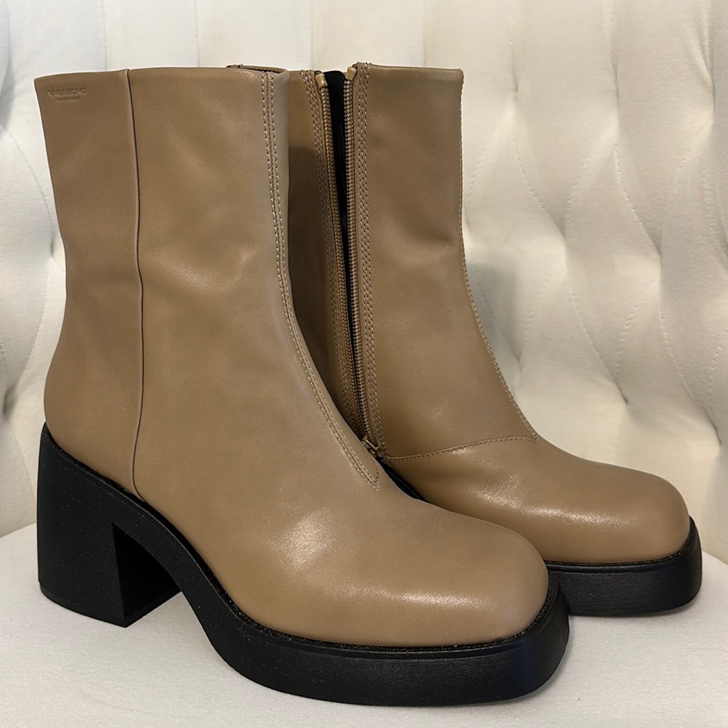 Brand New Vagabond Boots  Size 39